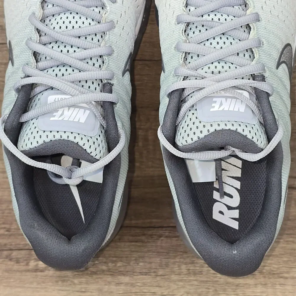 Nike Air Max 2017 Men's Size 8.5 Light Bone Gray Running Shoes 849559-101